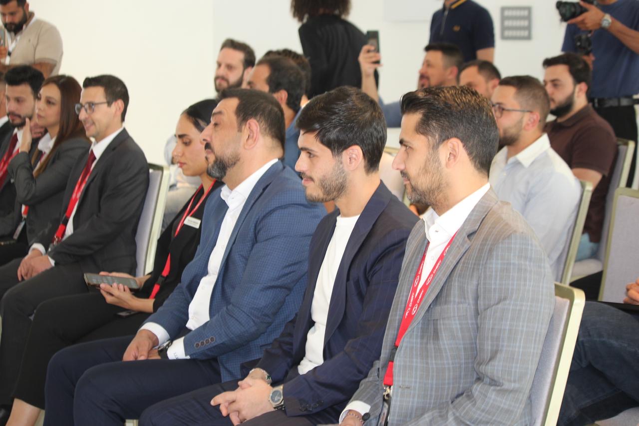 بالصور والفيديو… علي علوان سفيرًا رسميًا لعلامة المركزية شيري في الأردن