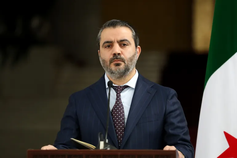 صورة حول : الشيباني يبدأ زيارة رسمية للمملكة المتحدة بتوجيه من الرئيس الشرع الشيباني يبدأ زيارة رسمية للمملكة المتحدة بتوجيه من الرئيس الشرع