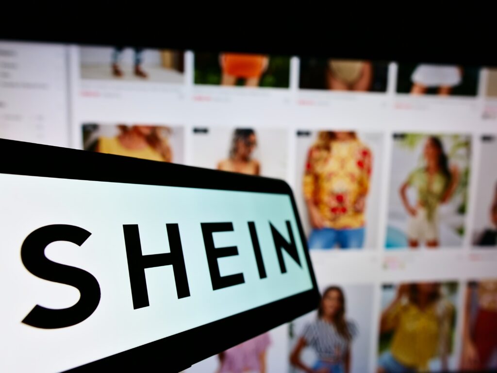 صورة حول : هيئة فرنسية تتهم "Shein" ببيع دمى جنسية بملامح طفولية هيئة فرنسية تتهم "Shein" ببيع دمى جنسية بملامح طفولية