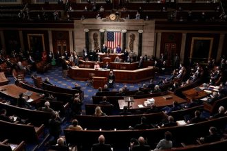 مجلس الشيوخ يحقق توافقًا لحل أزمة الإغلاق الأطول في التاريخ الأمريكي