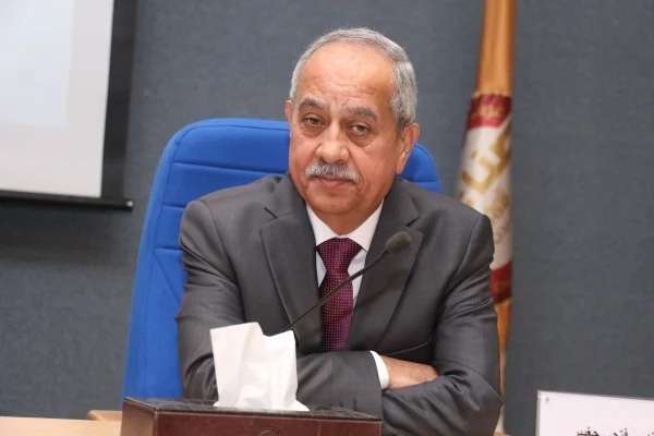 صورة حول : الجغبير يهنئ الشواربة بفوزه بجائزة أفضل مدير بلدية في المدن العربية الجغبير يهنئ الشواربة بفوزه بجائزة أفضل مدير بلدية في المدن العربية