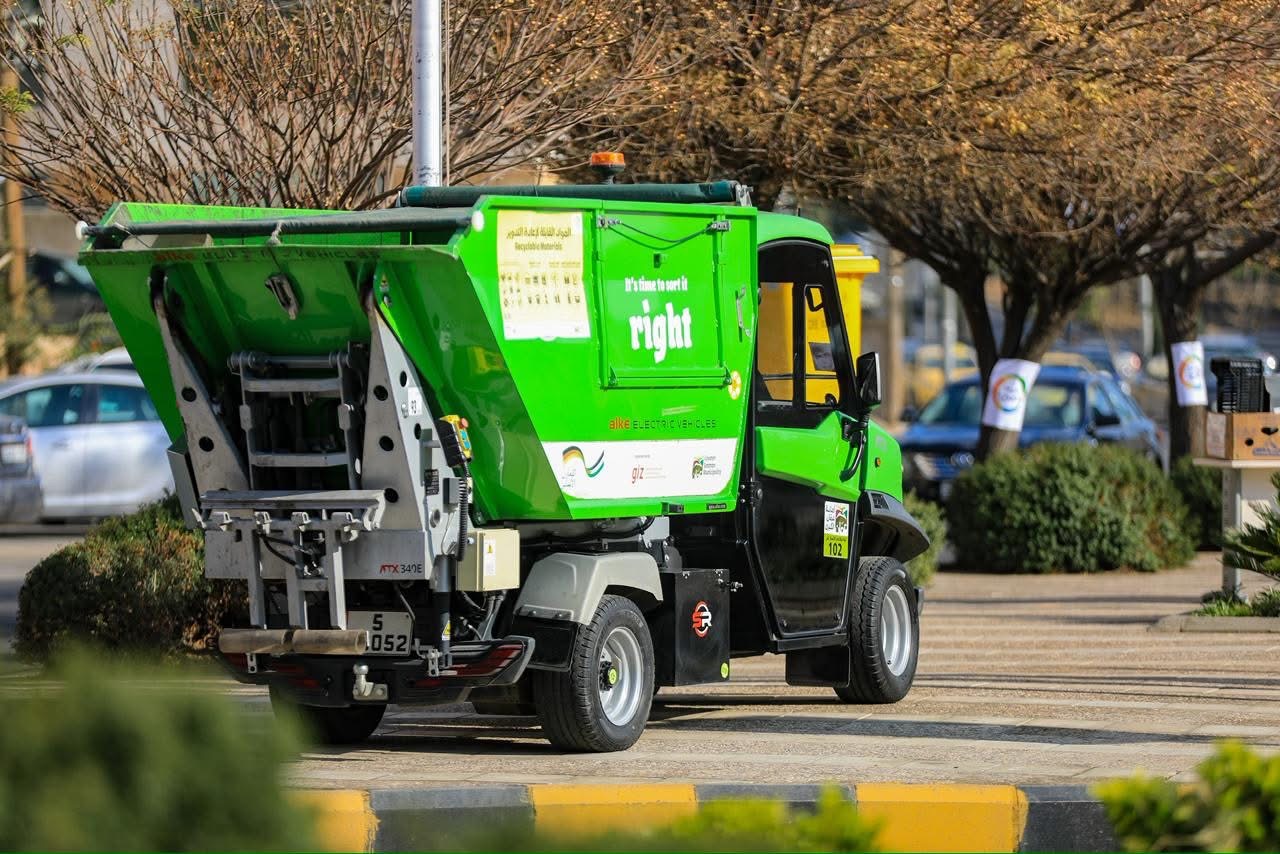 بالصور .. امانة عمّان تطلق مشروع إدارة النفايات الصلبة في سوق السلطان
