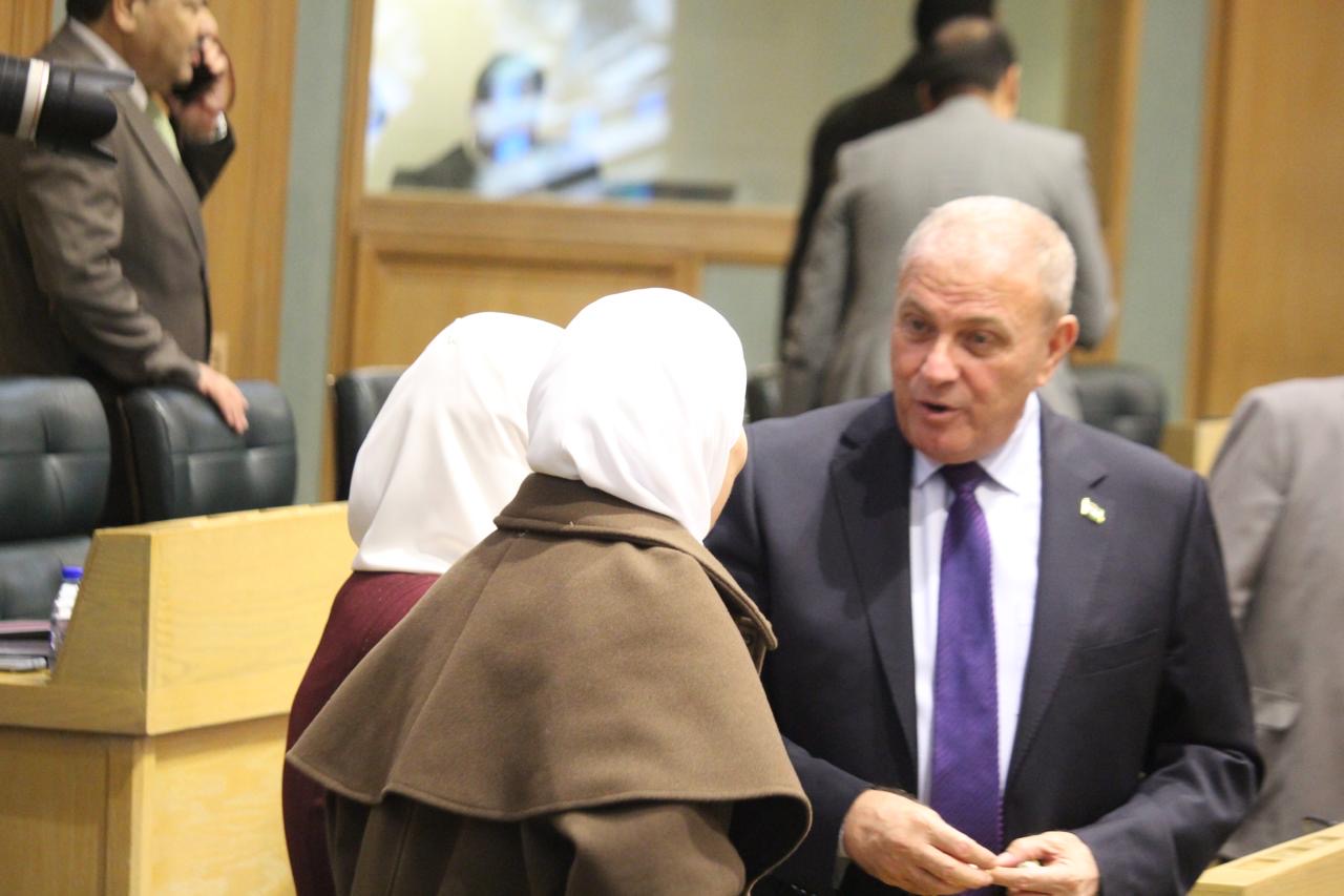 بالصور والفيديو… لقطات قبيل انطلاق جلسة النواب اليوم