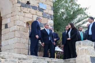 حسان يوجّه بصيانة وتأهيل متحف أم قيس وترميم القرية التراثية