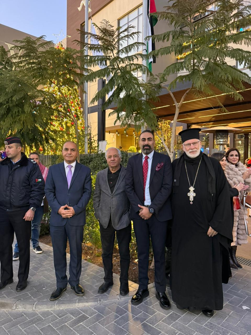 سان جورج الفحيص- يطلق موسماً احتفالياً بعيد الميلاد المجيد