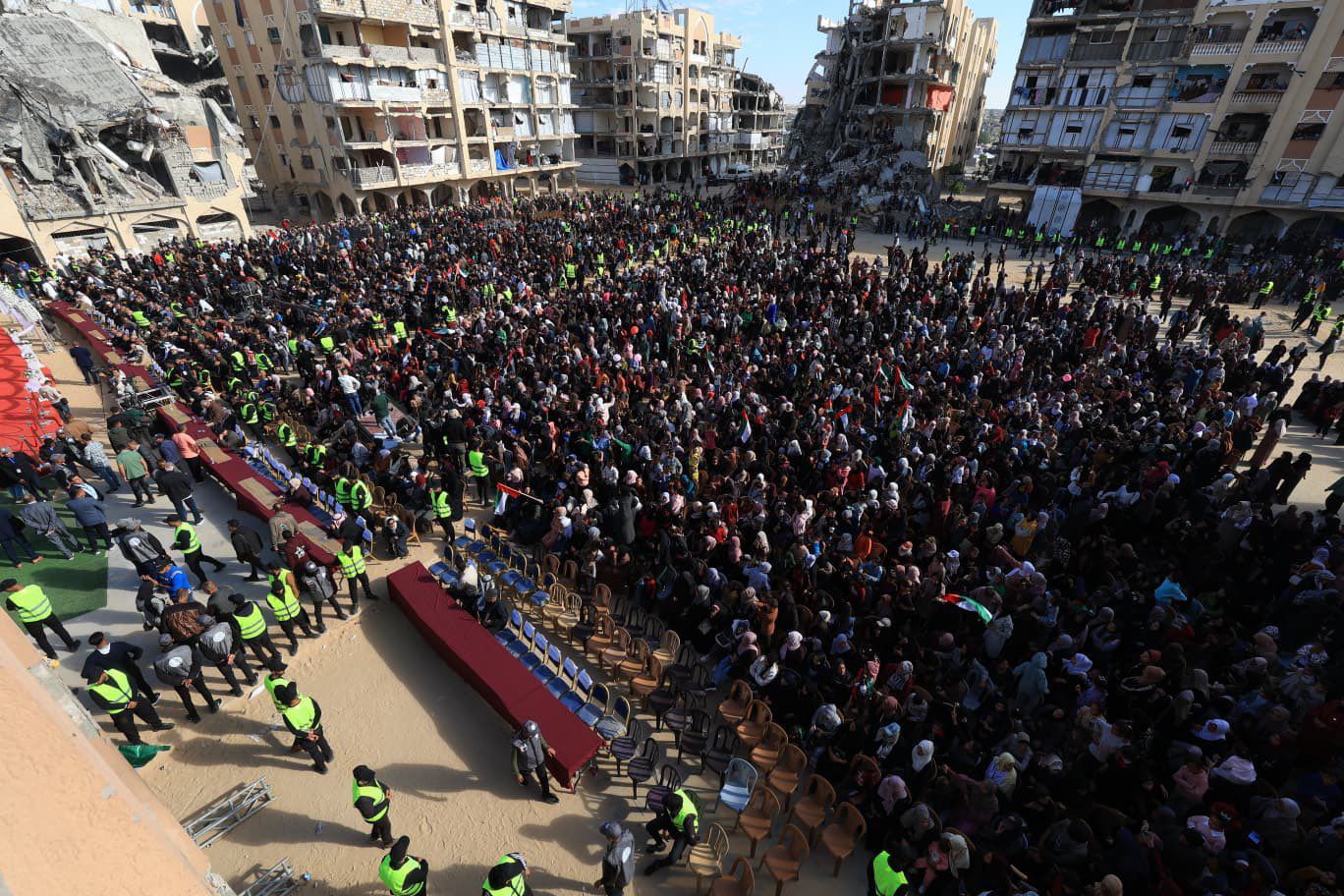 بدعم من وكالة الإمارات للمساعدات الدولية .. "الفارس الشهم 3" تحتفل ب 54 عريساً وعروساً من غزة