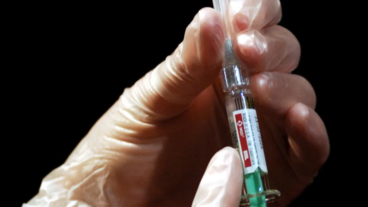 لماذا يجب تطعيم الذكور للقضاء على سرطان عنق الرحم؟