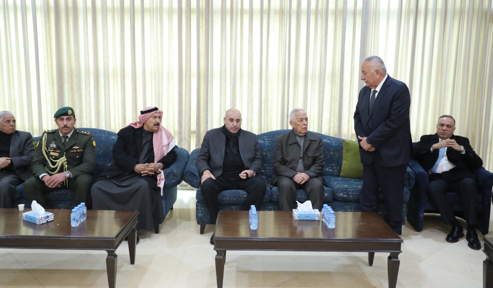 *مندوبا عن الملك وولي العهد… العيسوي يعزي بوفاةً والدة العين والنأئب الأسبق خالد رمضان*