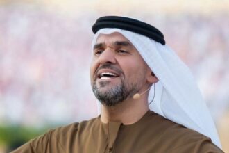 حسين الجسمي يشعل مسيرة الاتحاد بأغنية وطنية