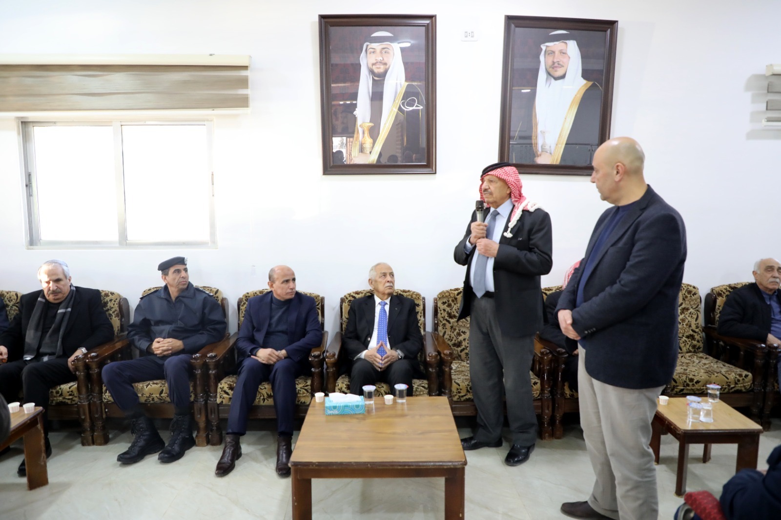 *مندوبا عن الملك وولي العهد. العيسوي يعزي العضايلة والعجارمة والخياط*