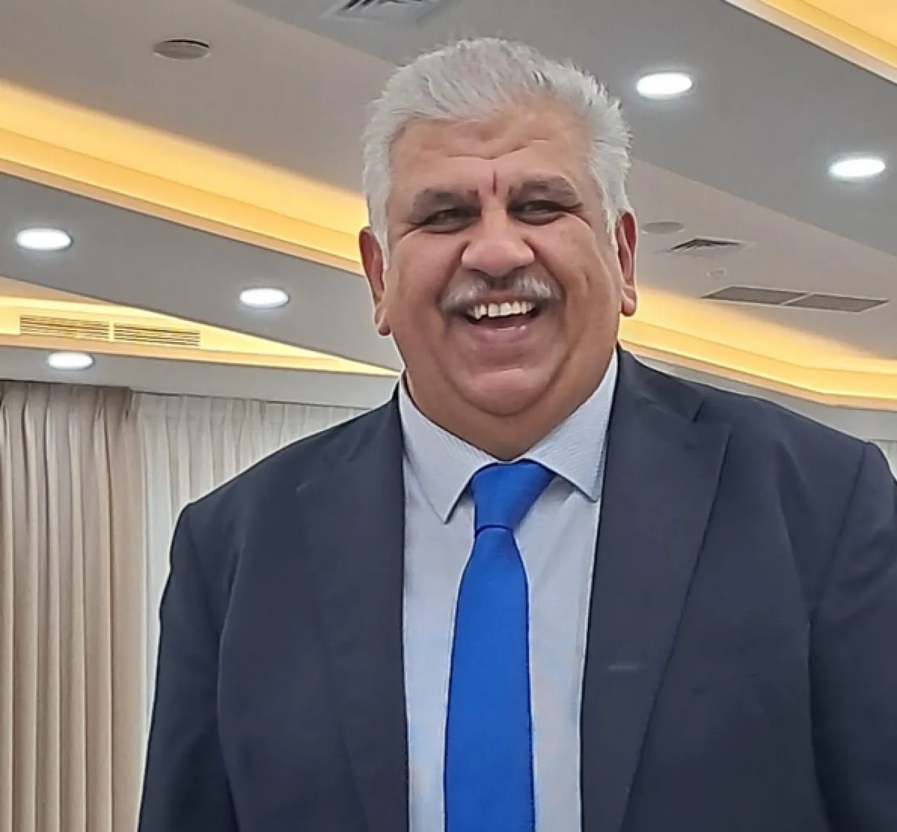 عاجل | رئيس الجامعة الأمريكية في مادبا يقدّم استقالته