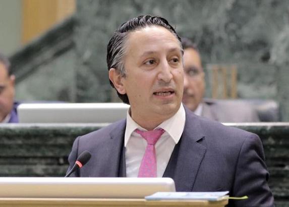 أبو رمان: الأغنياء يدفعون 2٪ فقط من الضرائب والأردنيون العاديون يتحملون الباقي