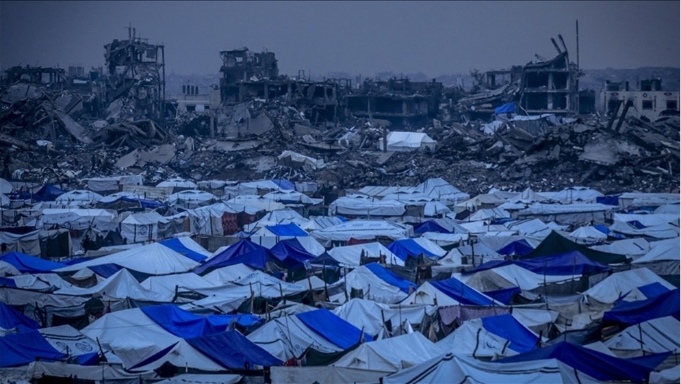 صورة حول : غزة على أبواب "كارثة إنسانية" بسبب نقص الخيام والطقس القاسي غزة على أبواب "كارثة إنسانية" بسبب نقص الخيام والطقس القاسي