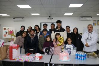 أصدقاء وأقارب يهنئون رند حسان بعيدها التاسع