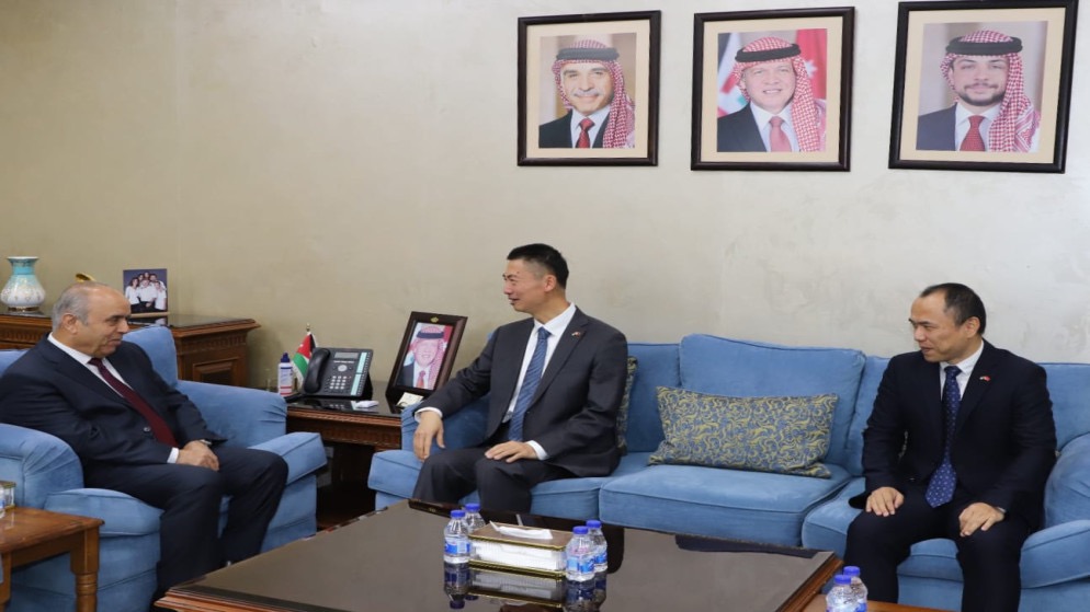 التربية والصين تبحثان تعزيز التعاون التعليمي والتحول الرقمي