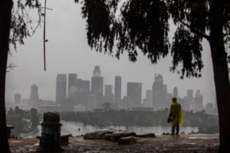 "النهر الجوي" يهدد جنوب كاليفورنيا بعواصف مدمرة