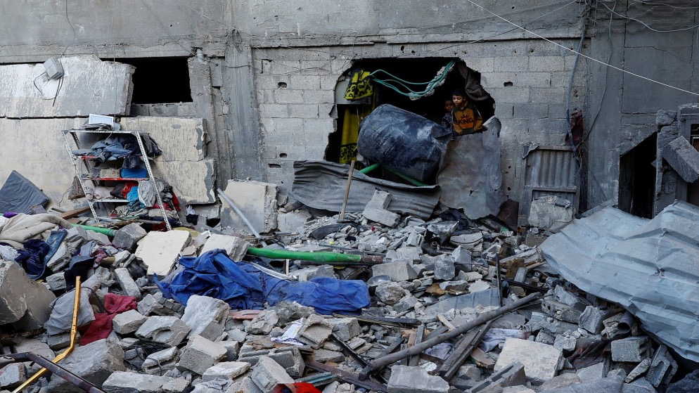 صورة حول : قوات الاحتلال الإسرائيلي تواصل خروقات وقف إطلاق النار في غزة قوات الاحتلال الإسرائيلي تواصل خروقات وقف إطلاق النار في غزة