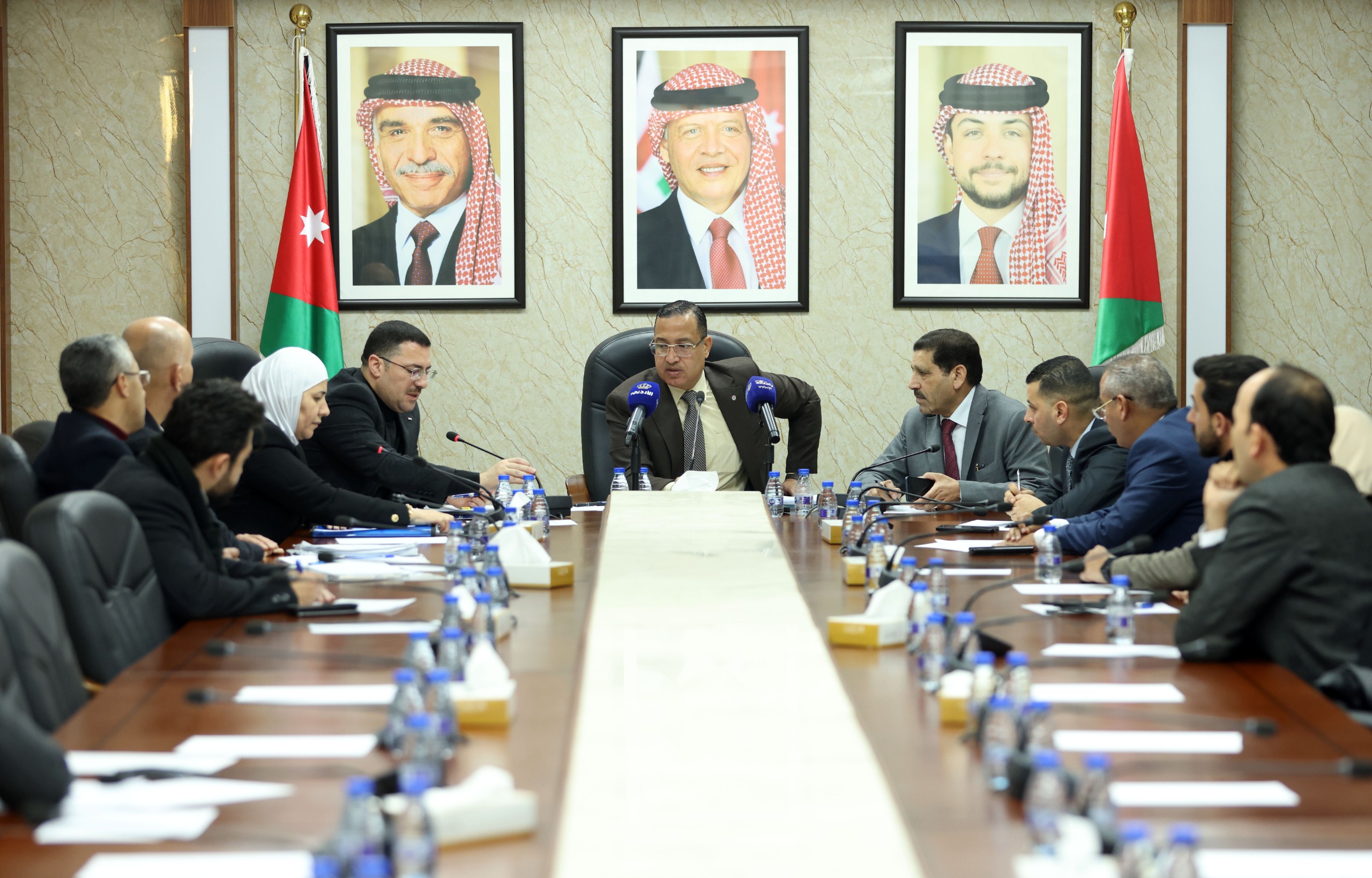 صورة حول : "الإدارية النيابية" تنهي تداعيات نقل موظفين من "الاقتصاد الرقمي" "الإدارية النيابية" تنهي تداعيات نقل موظفين من "الاقتصاد الرقمي"