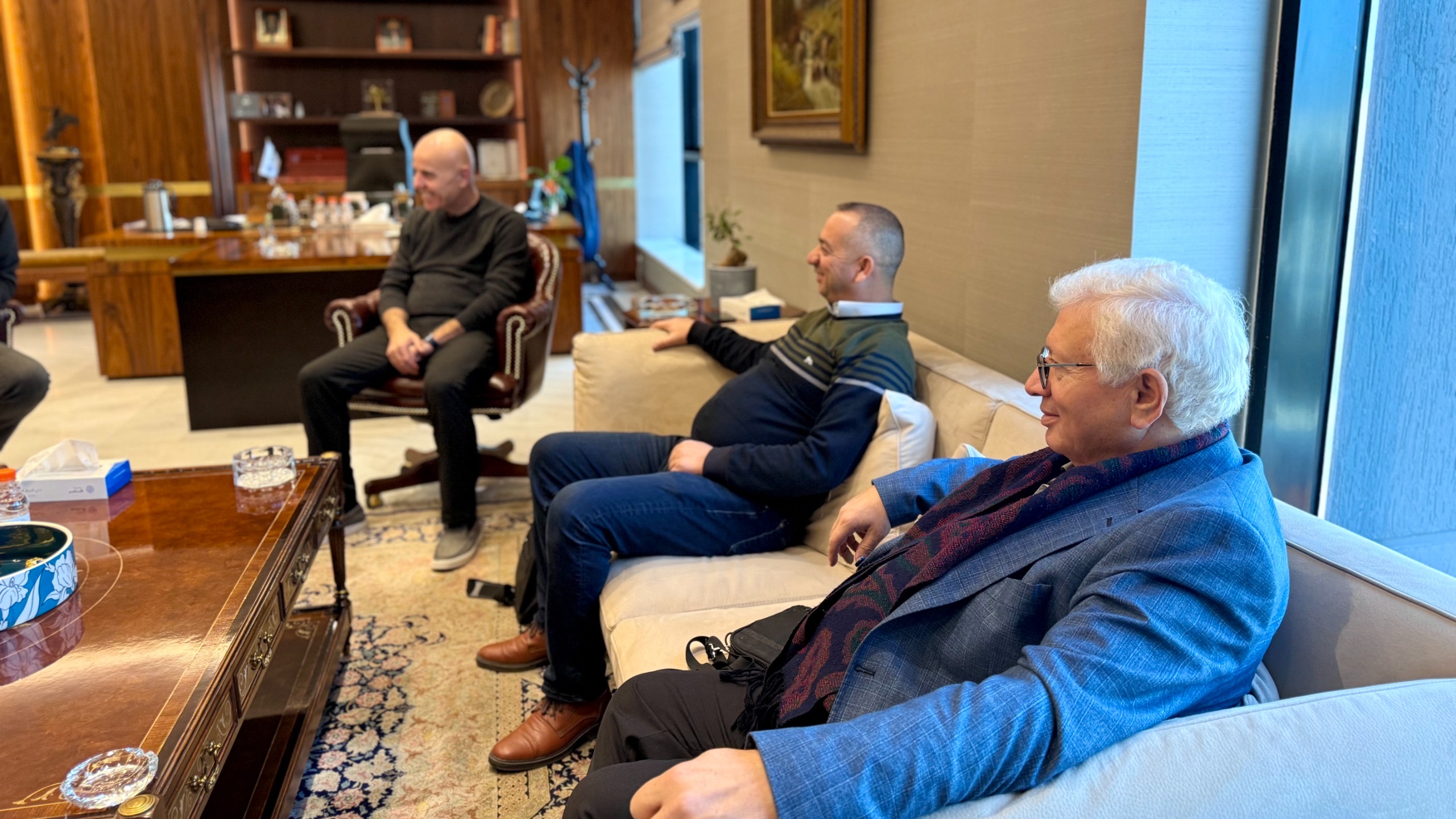 صورة حول : وفد من وزارة الاقتصاد والصناعة السورية في زيارة ميدانية إلى مصنع إسمنت المناصير للاطلاع على أحدث تقنيات الإنتاج والفحص وفد من وزارة الاقتصاد والصناعة السورية في زيارة ميدانية إلى مصنع إسمنت المناصير للاطلاع على أحدث تقنيات الإنتاج والفحص