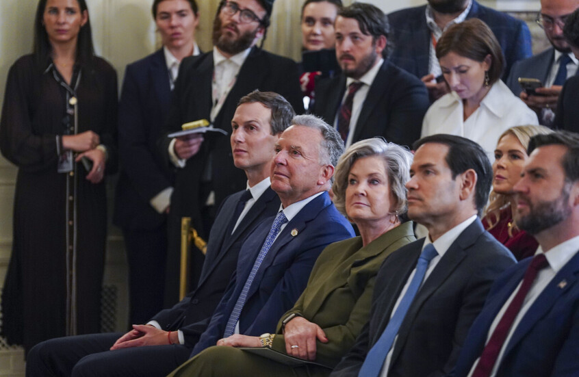 صورة حول : ويتكوف وكوشنر يتوجهان إلى موسكو لمواصلة المفاوضات ويتكوف وكوشنر يتوجهان إلى موسكو لمواصلة المفاوضات