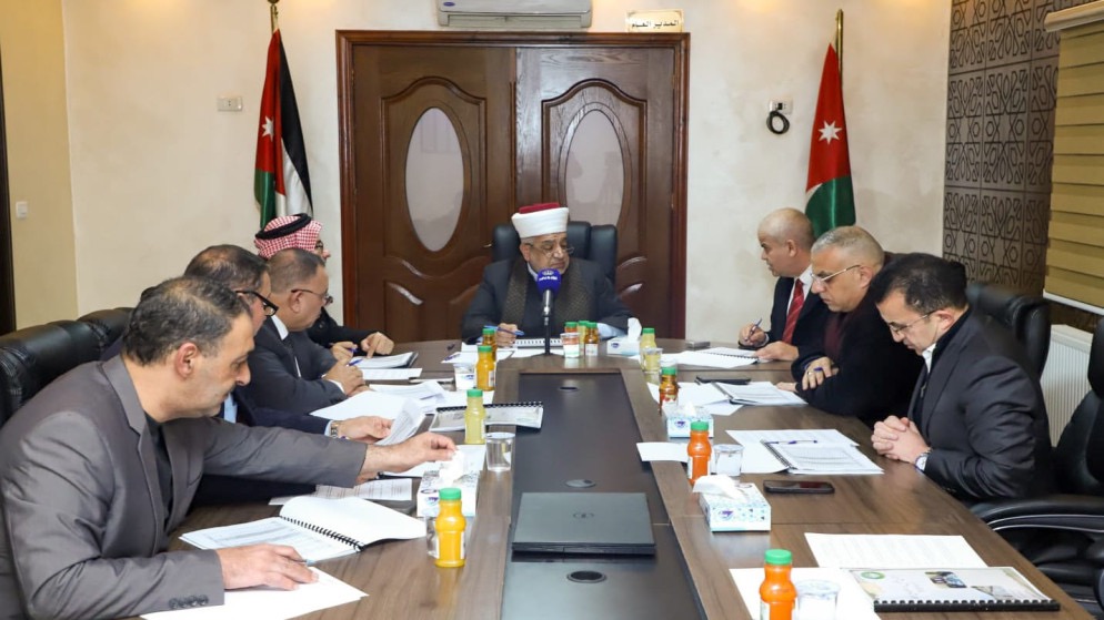 صندوق الزكاة يقر دعمًا عاجلًا لكسوة الشتاء وترميم منازل الأسر المستحقة