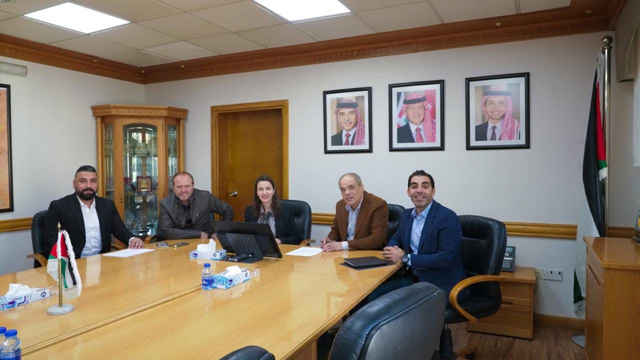 صورة حول : شركة توزيع الكهرباء تعتمد أحدث التقنيات لتعزيز جودة خدماتها شركة توزيع الكهرباء تعتمد أحدث التقنيات لتعزيز جودة خدماتها