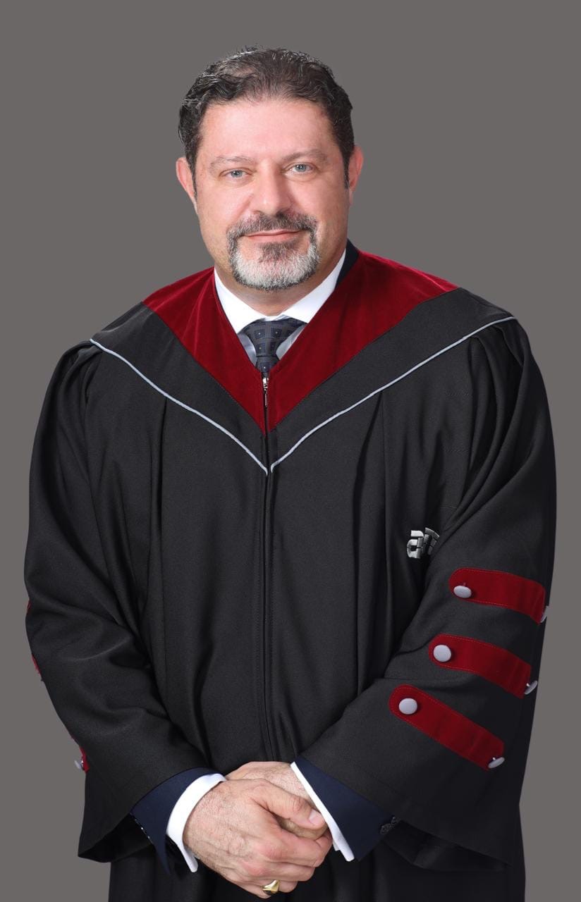 صورة حول : تكليف الدكتور عريضة رئيسًا للجامعة الأميركية تكليف الدكتور عريضة رئيسًا للجامعة الأميركية