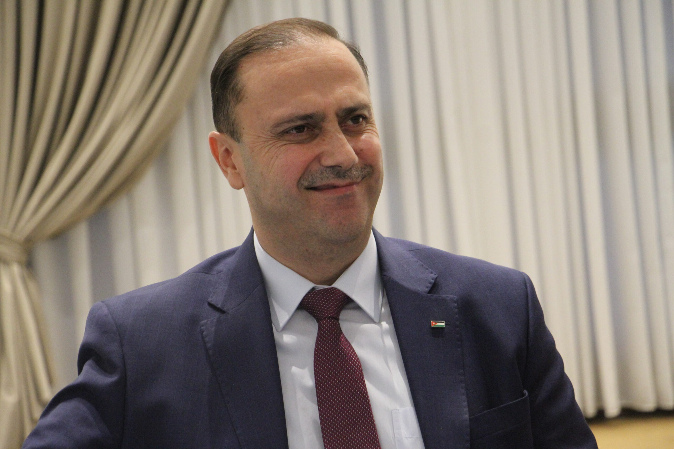 صورة حول : المومني: روح عالية وأداء برفع الراس لنشامى منتخبنا المومني: روح عالية وأداء برفع الراس لنشامى منتخبنا