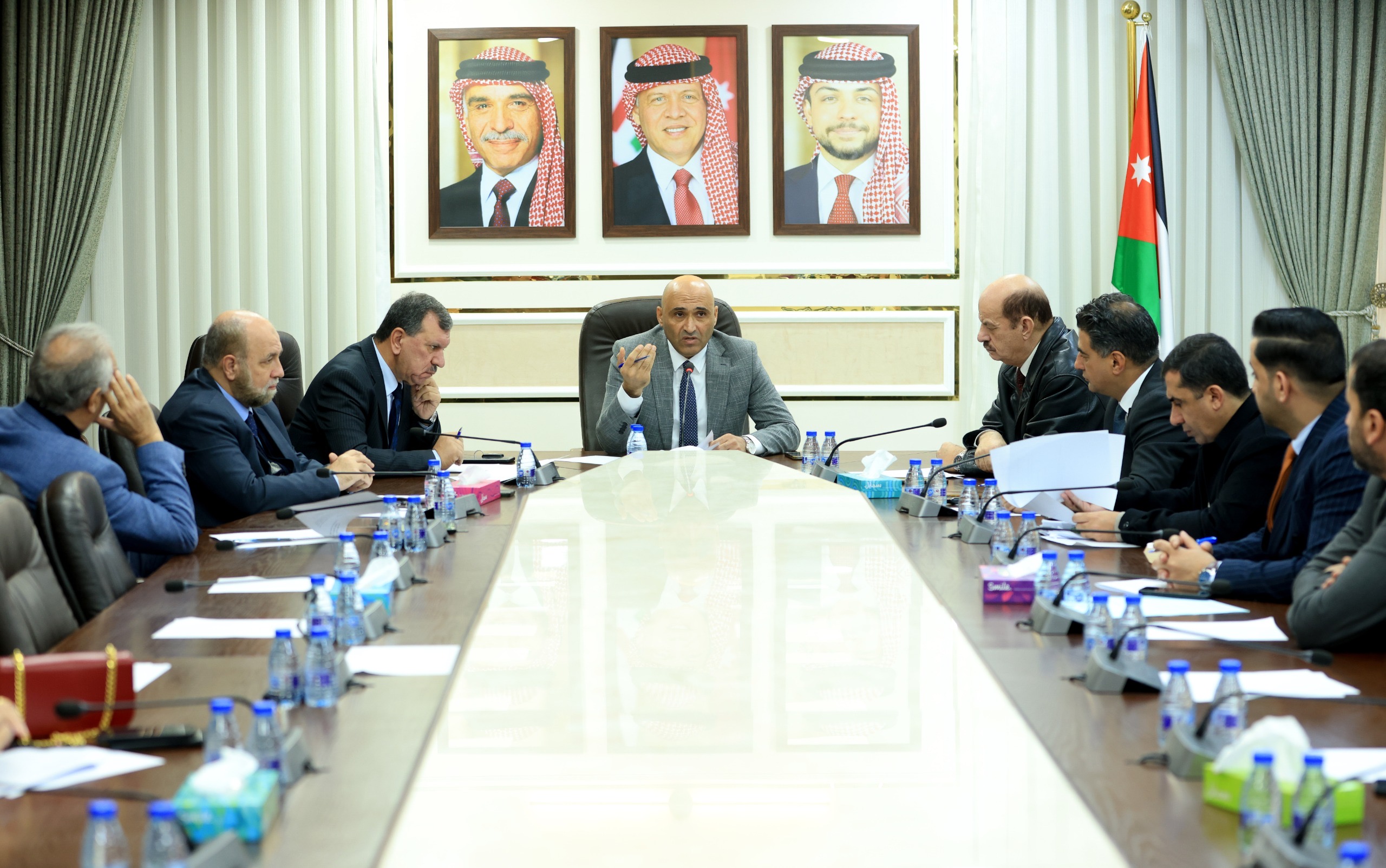 صورة حول : "الصحة النيابية " تناقش آلية عملها "الصحة النيابية " تناقش آلية عملها