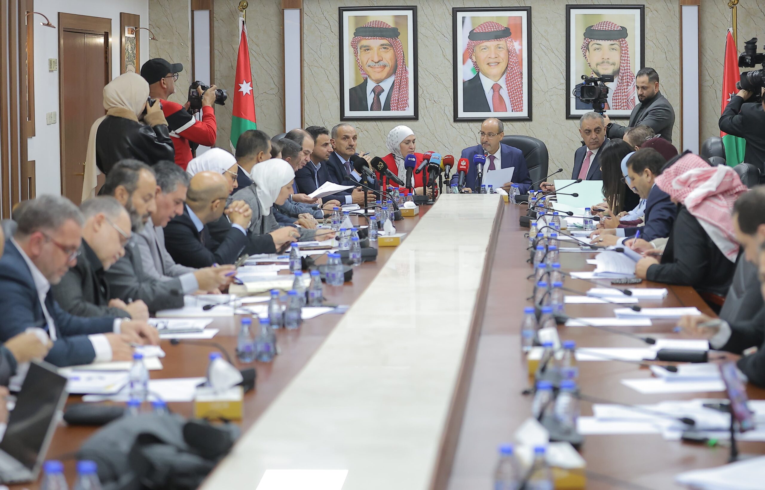 المالية النيابية” تناقش موازنات الاقتصاد الرقمي والبريد الاردني والاتصالات والأمن السيبراني لعام 2026