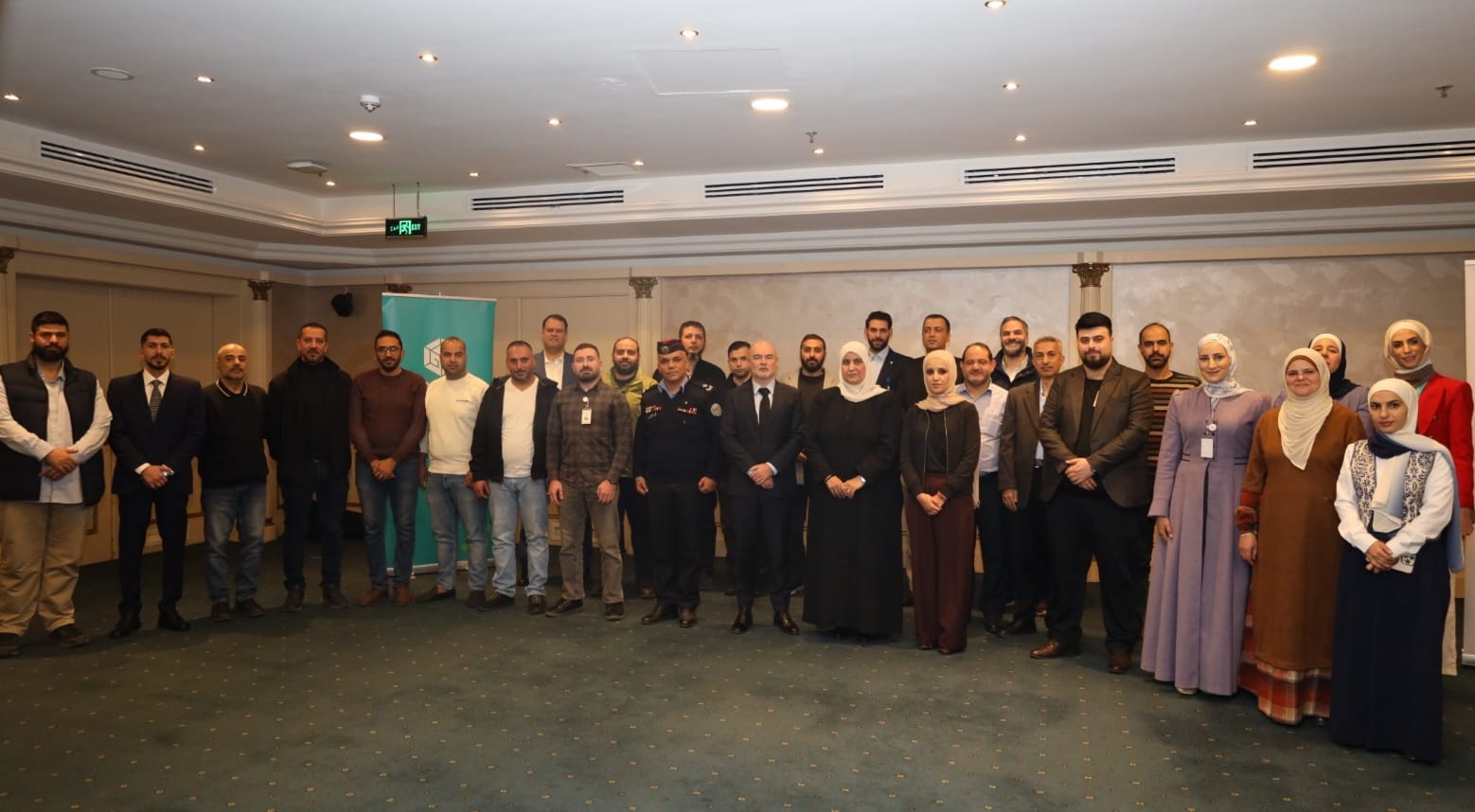 صورة حول : انطلاق برنامج وطني لتدريب الكوادر الأردنية على مواصفات شحن المركبات الكهربائية انطلاق برنامج وطني لتدريب الكوادر الأردنية على مواصفات شحن المركبات الكهربائية