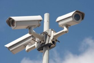 عاجل | وزير البيئة: تركيب 300 كاميرا لرصد رمي النفايات وتطبيق غرامات تصل إلى 500 دينار