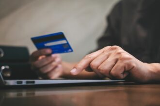 416 مليون دينار قيمة قروض البطاقات الائتمانية في الأردن