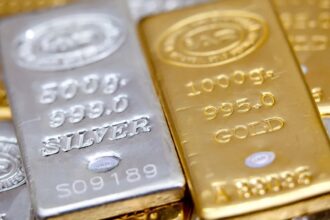انخفاض أسعار الذهب والفضة مع صعود الدولار