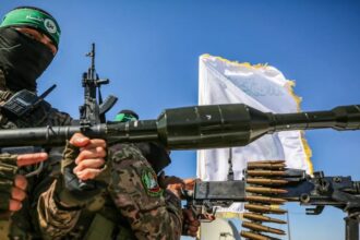 بعد انسحاب إسرائيل .. حماس تعيد بناء سلطتها في غزة