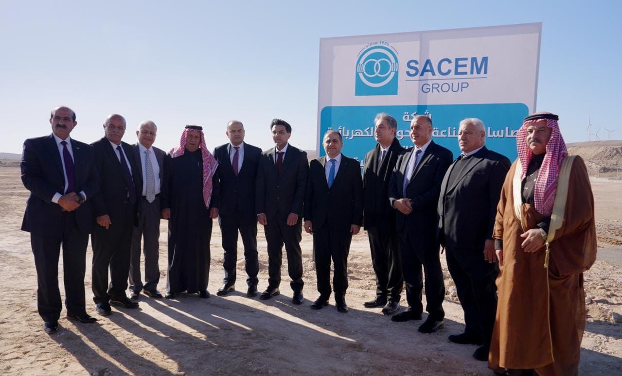 صورة حول : وزير الاستثمار من محافظة الطفيلة يعلن إطلاق المشروع الاستثماري الكويتي في مدينتها الصناعية وزير الاستثمار من محافظة الطفيلة يعلن إطلاق المشروع الاستثماري الكويتي في مدينتها الصناعية