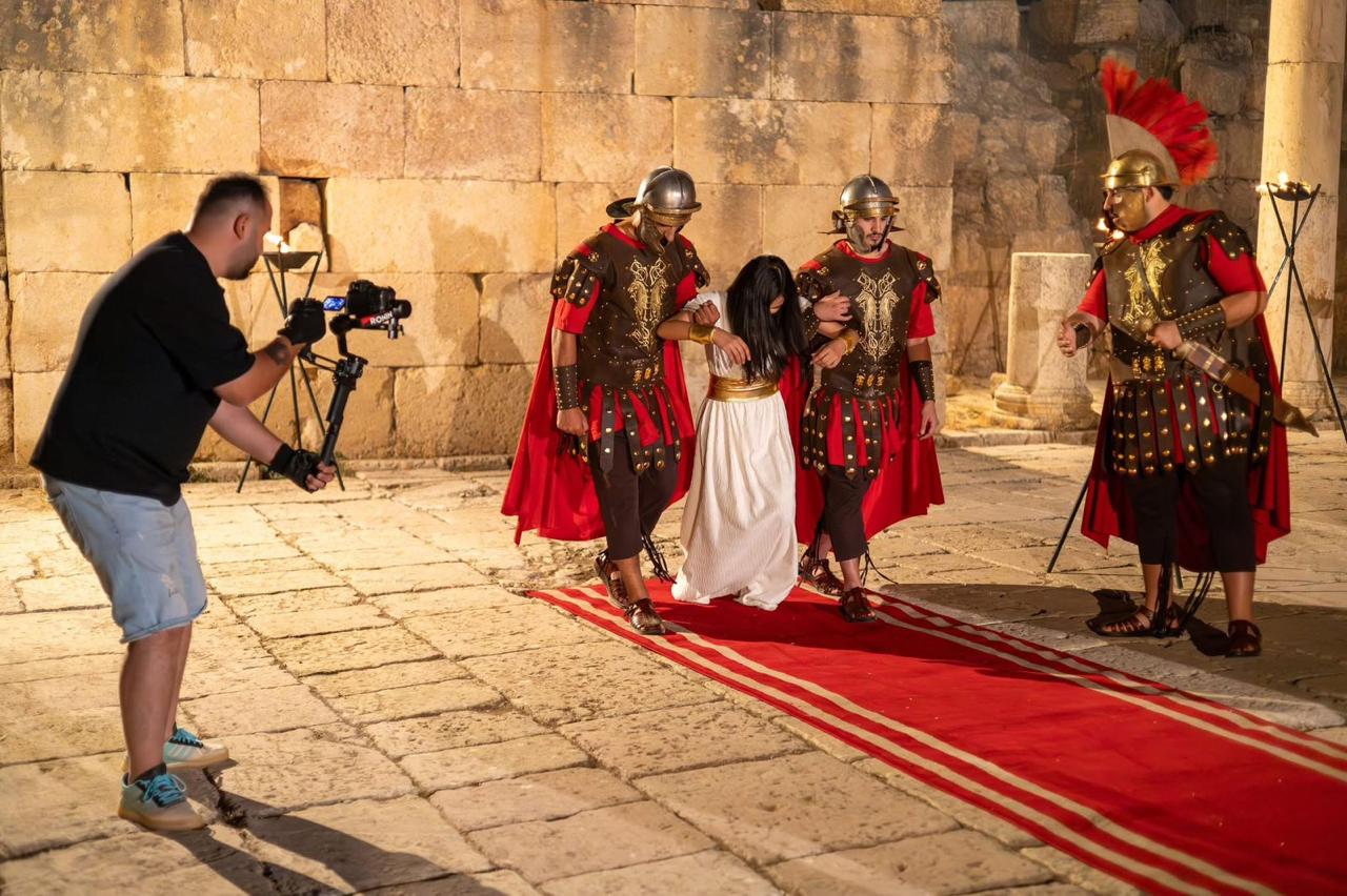 "جوهرة الصحراء"… أول فيلم أردني يوثق تاريخاً مسيحياً