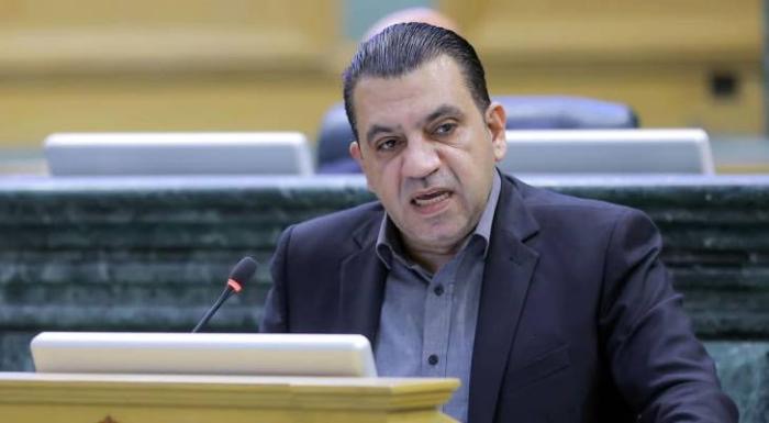 عاجل | بالفيديو .. السعود: "المواطن تعبان من المسؤول الفاشل آلي بخطأ وبروح وما بتغير اشي ومن الاخطاء الي بتتكرر وبدون حل لمتى؟!