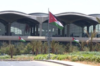 مطار الملكة علياء يفوز بجائزة الابتكار التقني 2025 عن نظام التنظيف الذكي”