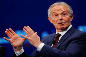 اعتراضات عربية تُطيح بتوني بلير من مجلس السلام الخاص بغزة