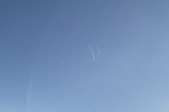 8 طائرات إسرائيلية تحلق فوق لبنان وتستهدف مناطق عدة