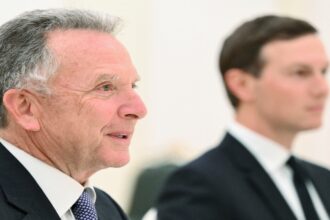 مبعوث ترامب وكوشنر يلتقيان زيلنسكي وزعماء أوروبيين في برلين