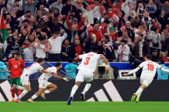 النشامى يتقدمون على المغرب بهدفين في نهائي كأس العرب