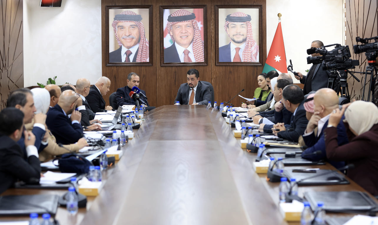 صورة حول : "العمل النيابية" تؤكد الشراكة مع الحكومة في قضايا الضمان الاجتماعي "العمل النيابية" تؤكد الشراكة مع الحكومة في قضايا الضمان الاجتماعي