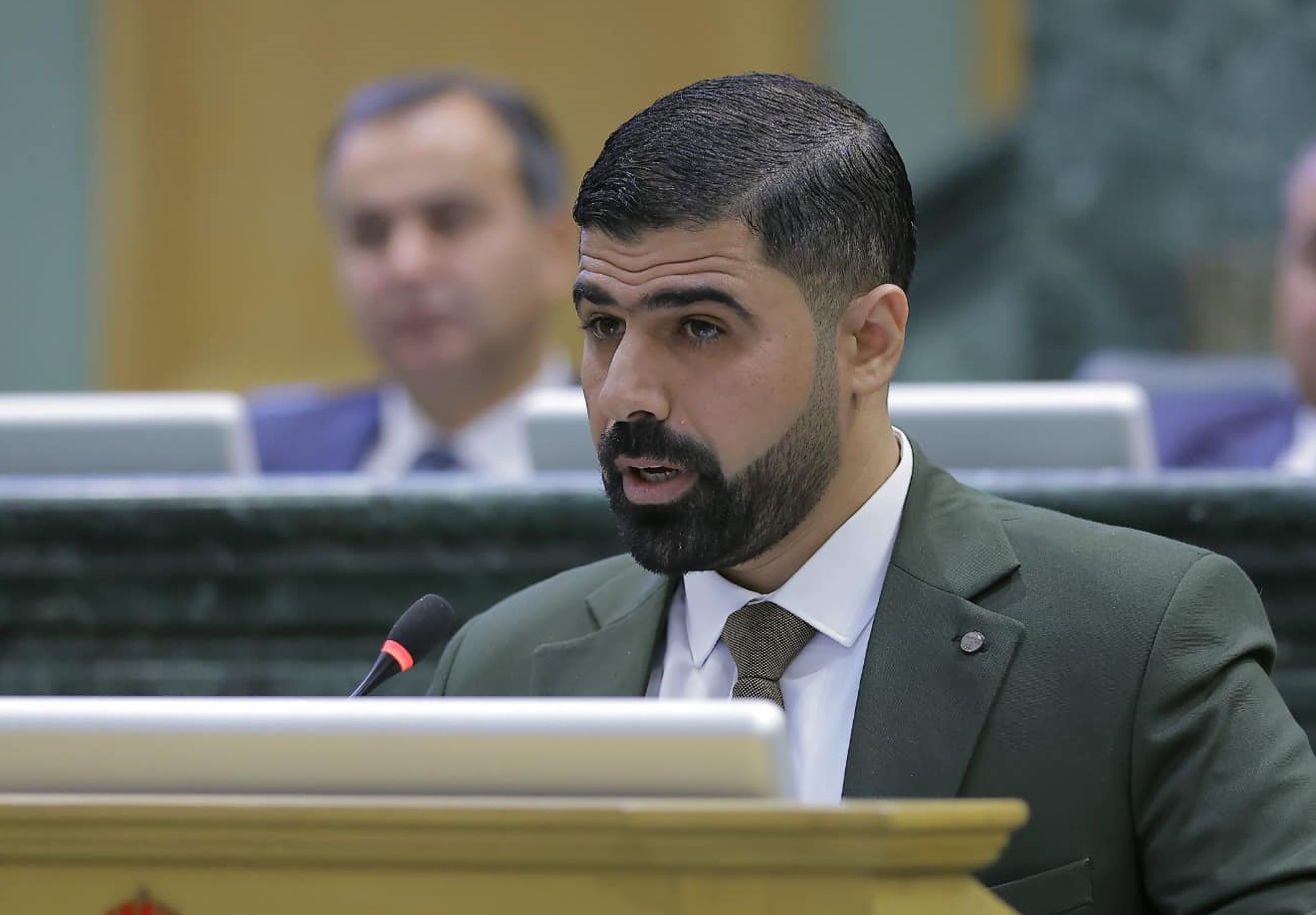 صورة حول : الربيحات يطالب بتحقيق حول اعتقال سبعة شباب من الطفيلة قبل زيارة ولي العهد الربيحات يطالب بتحقيق حول اعتقال سبعة شباب من الطفيلة قبل زيارة ولي العهد