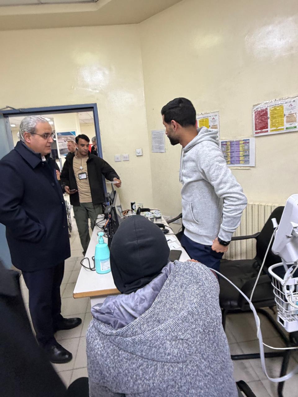 عاجل | البدور يفاجىء كوادر مستشفى الحسين السلط الجديد بزيارة ليلية