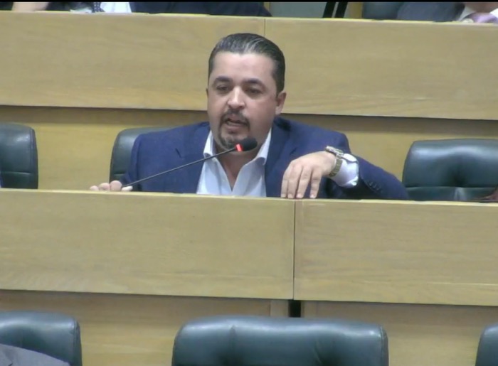 صورة حول : العزّوني ينتقد الحكومة: فرص تاريخية تضيع واعتراف بخطأ تشريعي العزّوني ينتقد الحكومة: فرص تاريخية تضيع واعتراف بخطأ تشريعي