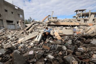 حماس تطالب بوقف خروقات إسرائيل قبل المرحلة الثانية من الهدنة