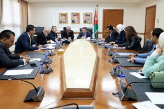 "السياحة والآثار النيابية" تبحث خطة شاملة لتعزيز القطاع السياحي