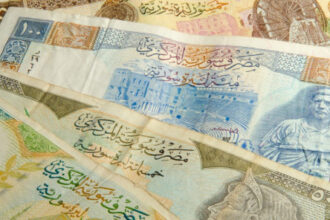 سوريا تبدأ إصدار أوراق نقدية جديدة مطلع 2026